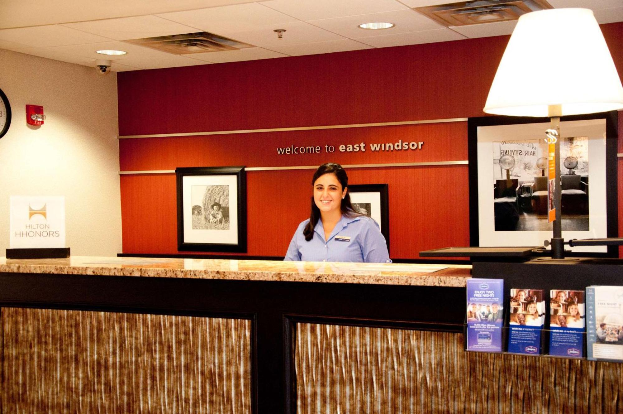 Hampton Inn East Windsor Buitenkant foto