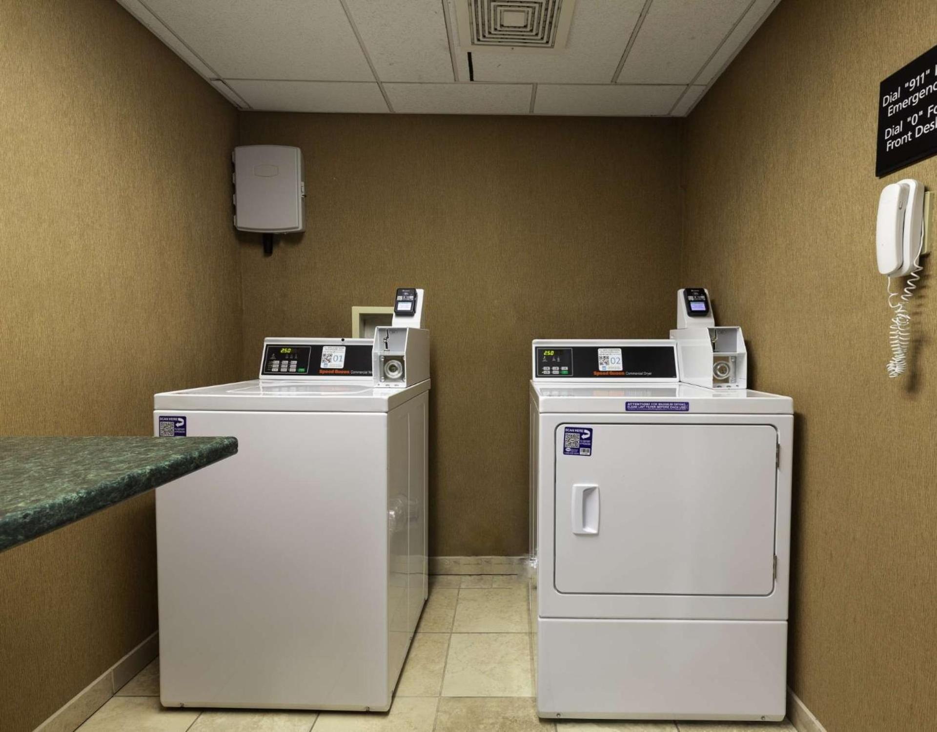 Hampton Inn East Windsor Buitenkant foto